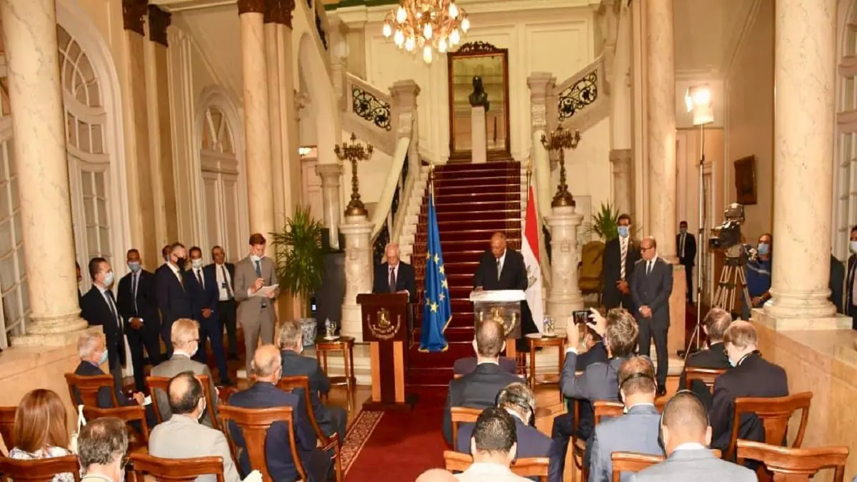 سامح شكري: وقف الأعمال العسكرية في ليبيا يحقق مطلبا مصريا