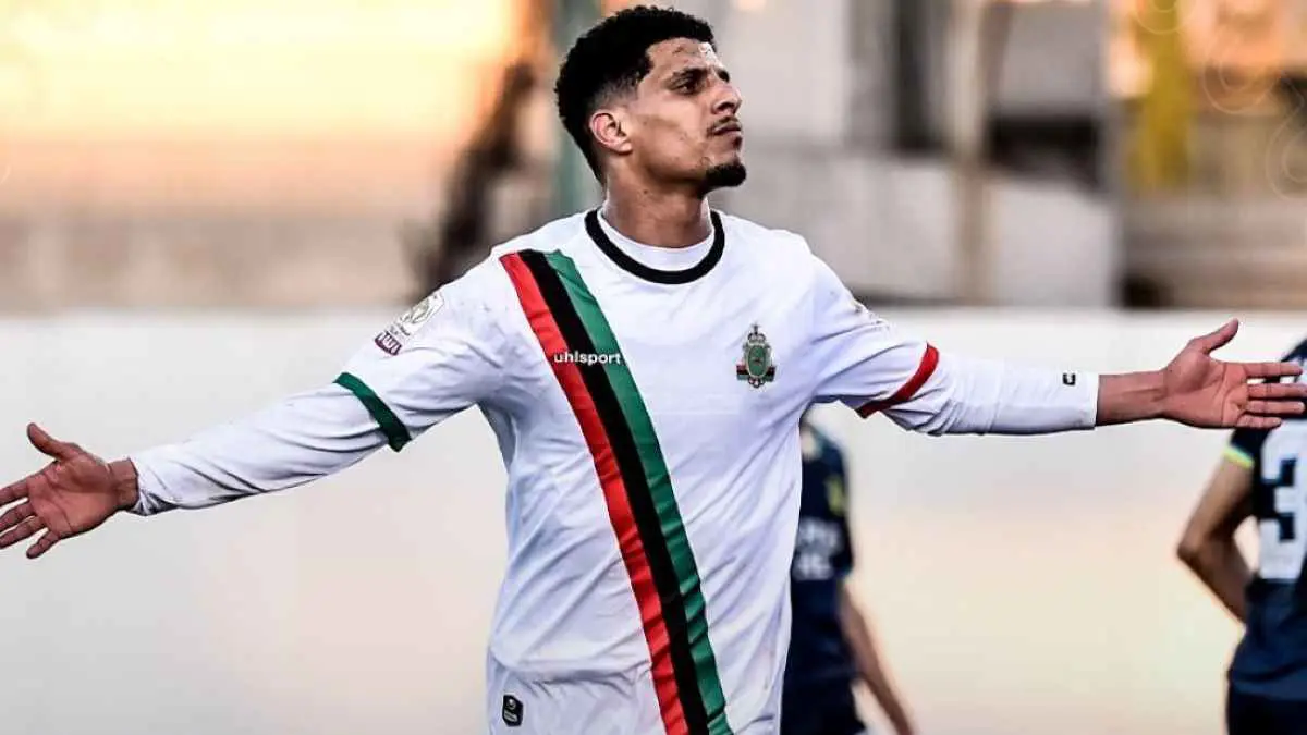 ترتيب الدوري المغربي.. الجيش الملكي ينتزع فوزا قاتلا من طنجة ويصعد للمركز الثاني