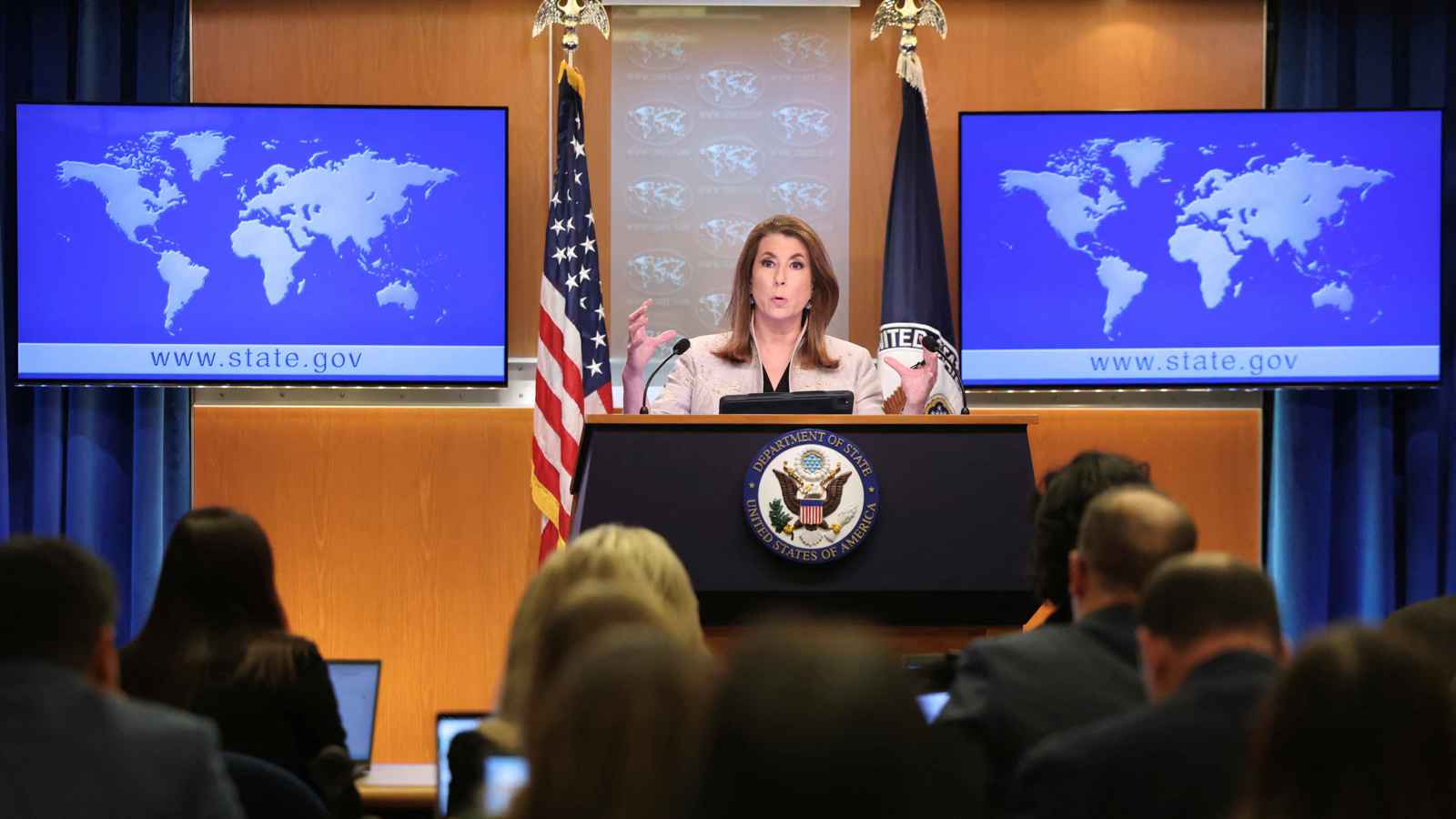 الخارجية الأمريكية: واشنطن لن تتخلى عن الوساطة بين روسيا وأوكرانيا