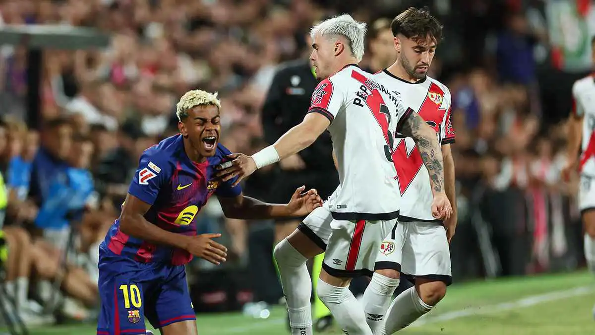 قناة ريال مدريد تفضح الشركة المسؤولة عن تقنية "الفار" وعلاقتها بنادي برشلونة