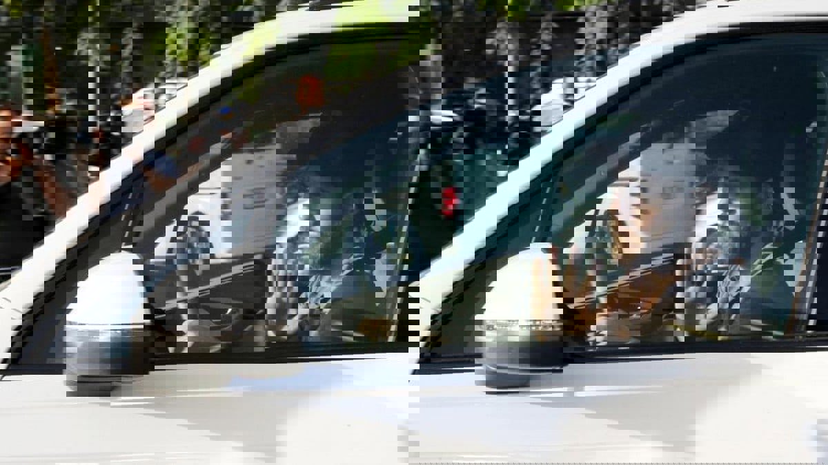 فتح تحقيق في حفل عشاء لاعبي برشلونة بمنزل ليونيل ميسي