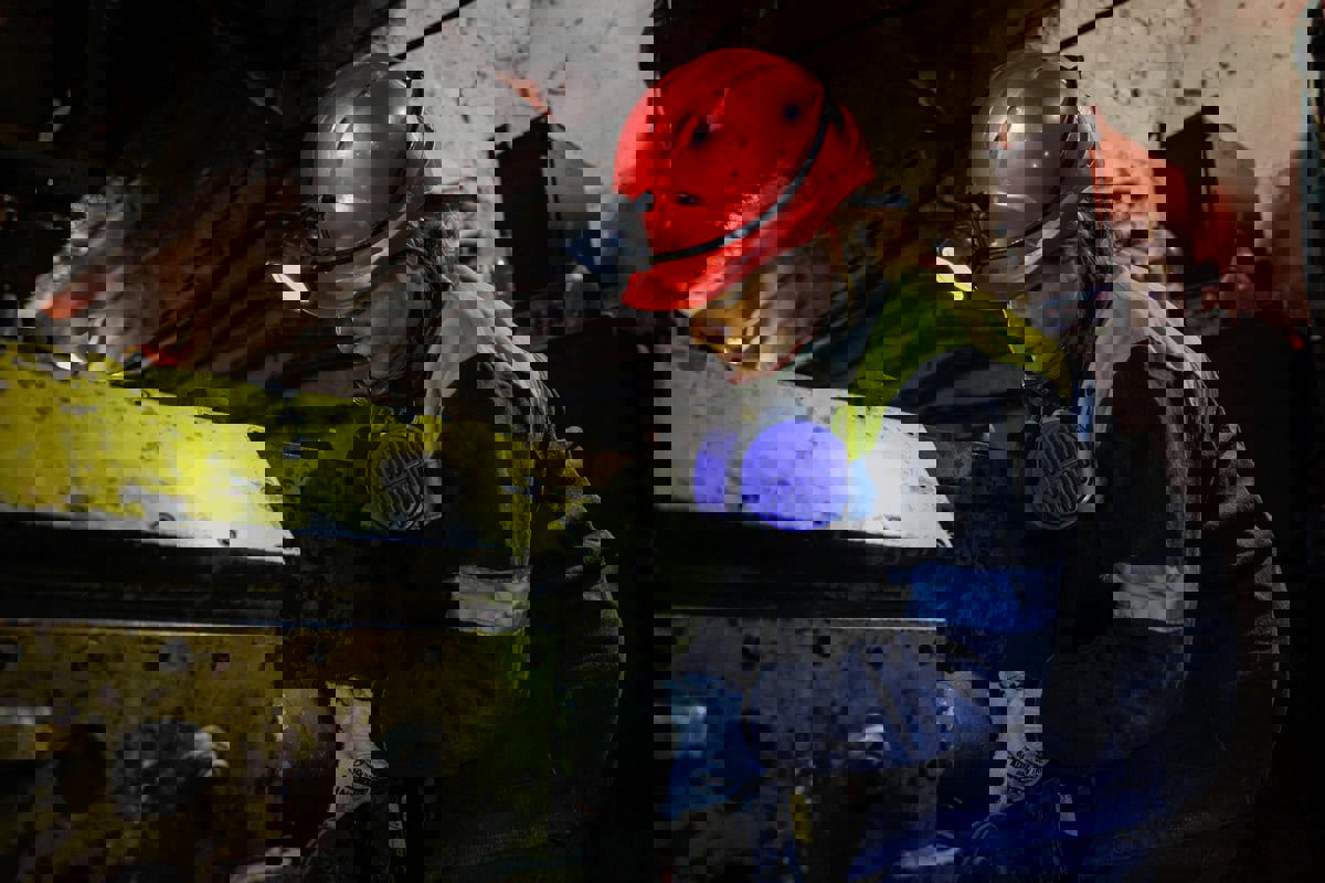 الحرب تجبر الأوكرانيات على العمل بوظائف "خطيرة" بسبب نقص الرجال 