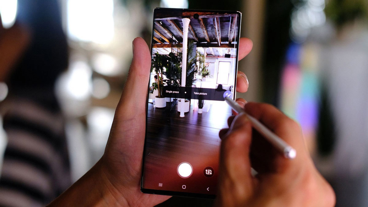 لهذا السبب.. "سامسونغ" تحذف إعلانًا يسخر من "آيفون"