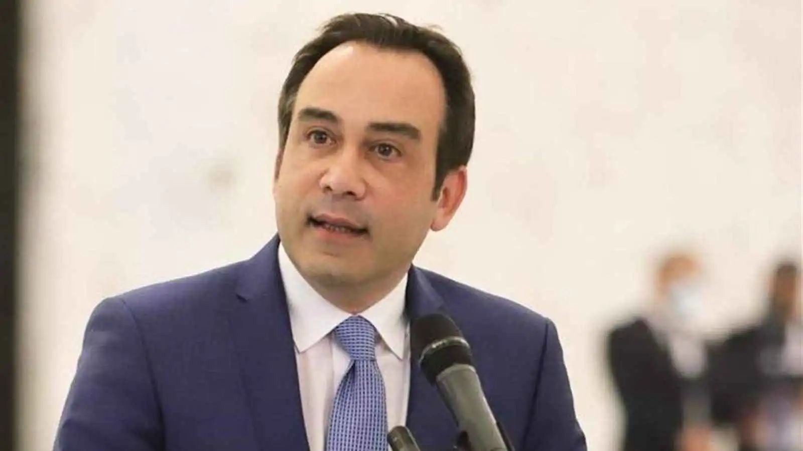 نائب لبناني: أزمة نازحي الجنوب قد تدفع حزب الله للتفاوض المباشر مع تل أبيب