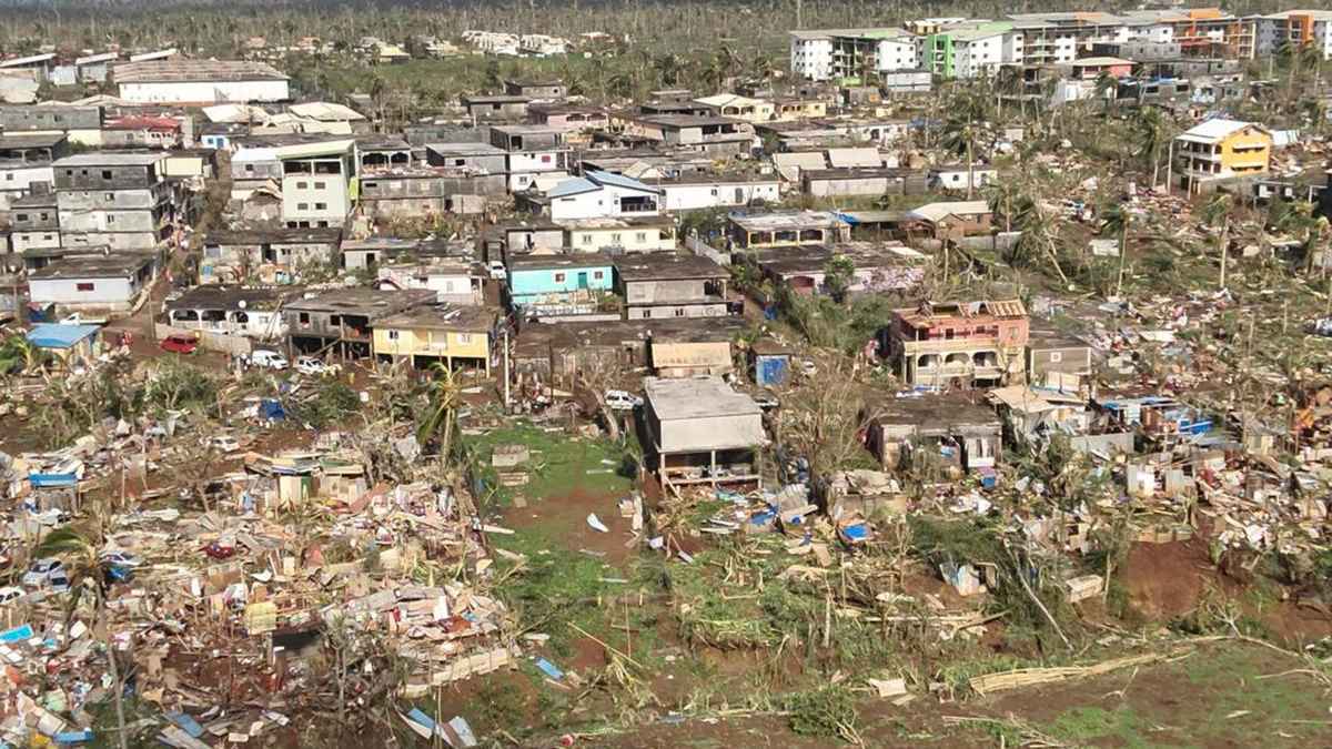 فرنسا تعتزم تشديد شروط الحصول على الجنسية في "مايوت"
