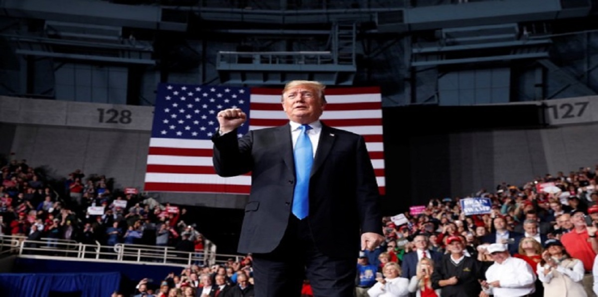 الشّرطة السرّية الشيوعيّة تقرّ بمراقبة ترامب