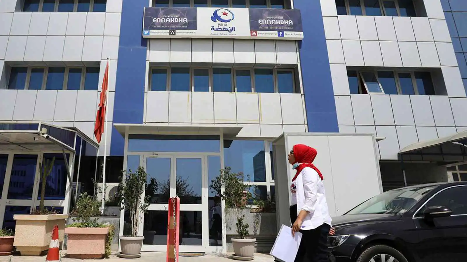 النهاية أم إعادة الإنتاج.. ما هي مآلات مساعي حظر حركة النهضة في تونس؟