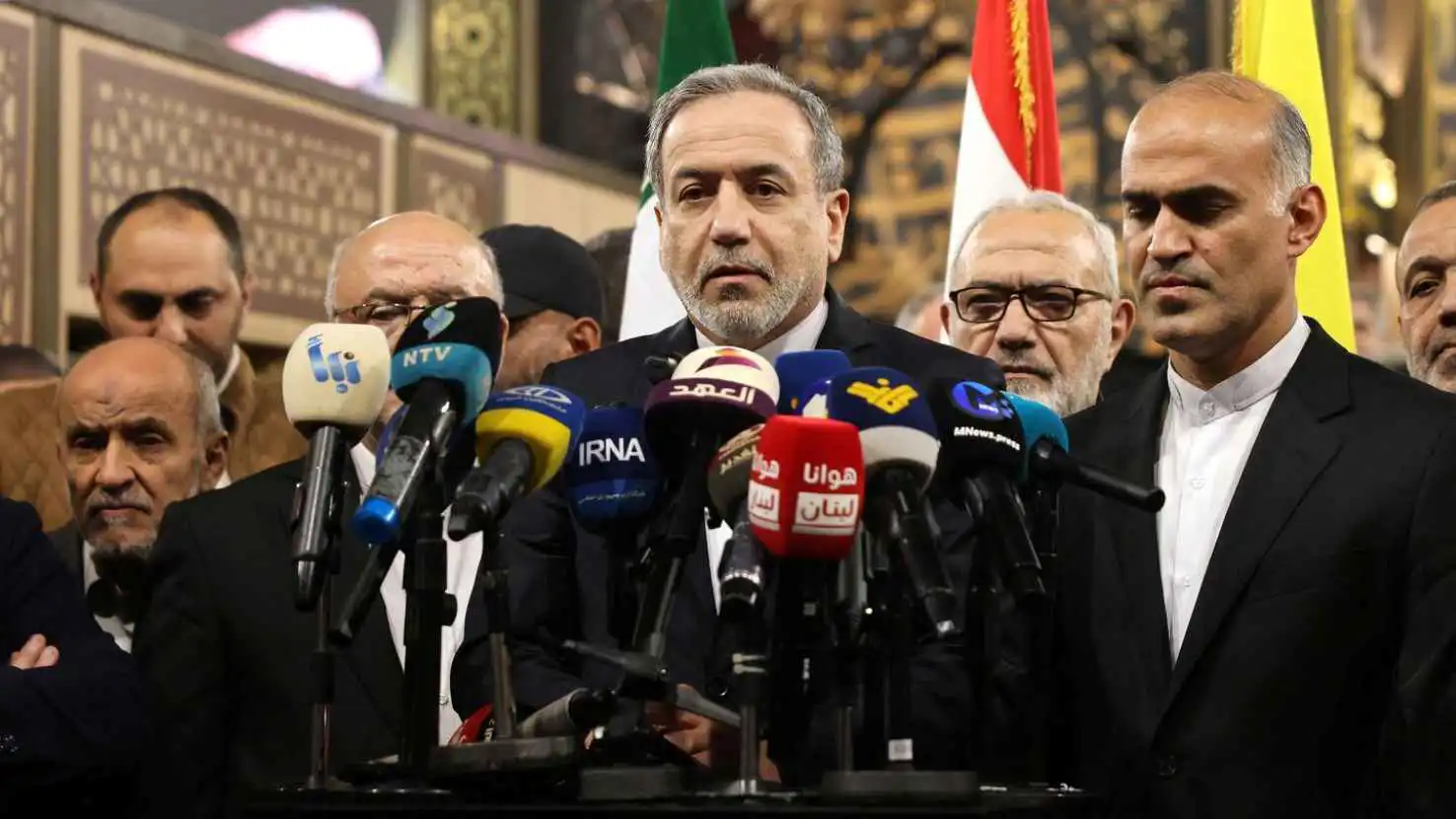 قبل إسلام آباد.. طهران "تتفاوض مع نفسها" وسط تشتت وغموض