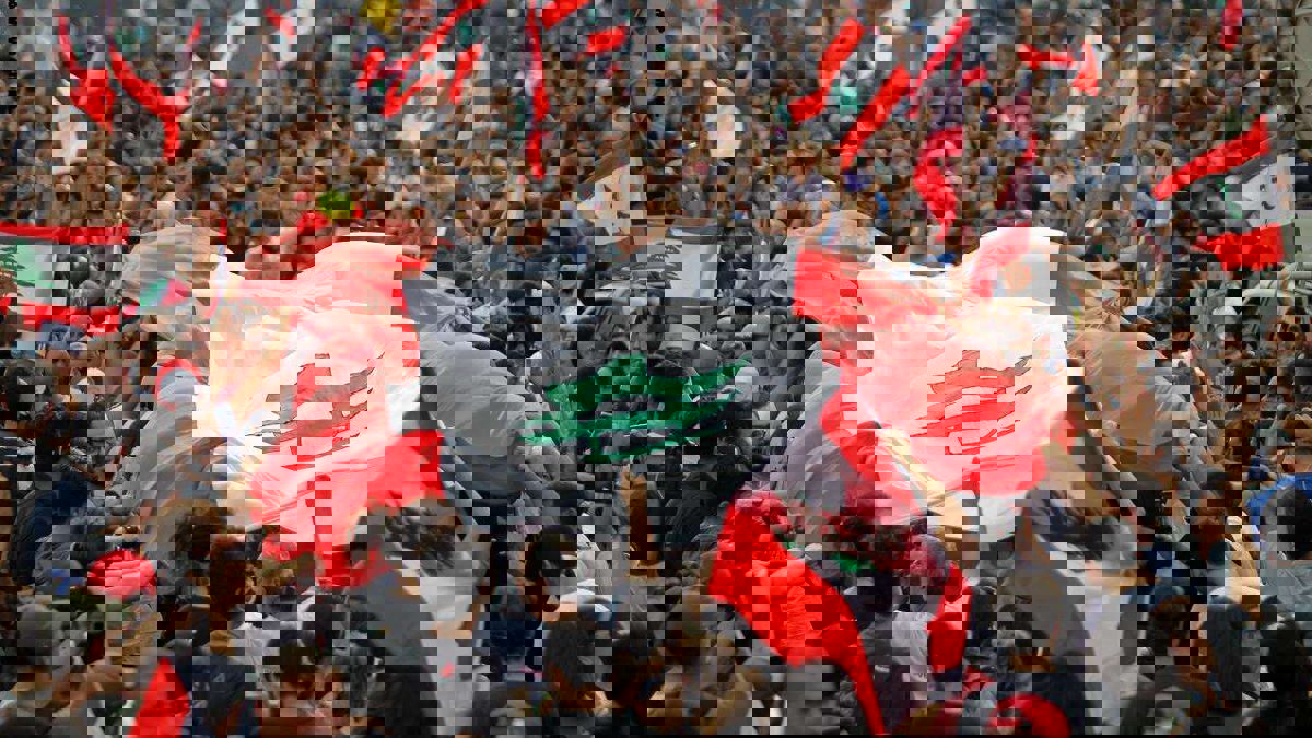 من الذي يقصم ظَهر الآخَر في لبنان؟