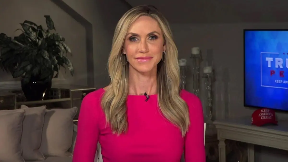 الكشف عن تسجيلات سرية للارا ترامب تنعت الرئيس الأمريكي وزوجته وابنته بألفاظ بذيئة