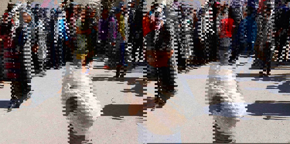 رفع الدعم عن الخبز يصدم السوريين والحكومة تعد ببطاقات تموينية الكترونية