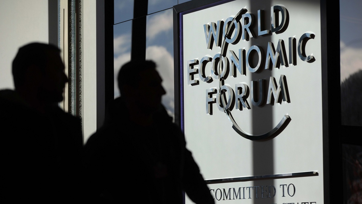 كورونا تنقل "دافوس الاقتصادي" من مقره السويسري التقليدي إلى سنغافورة