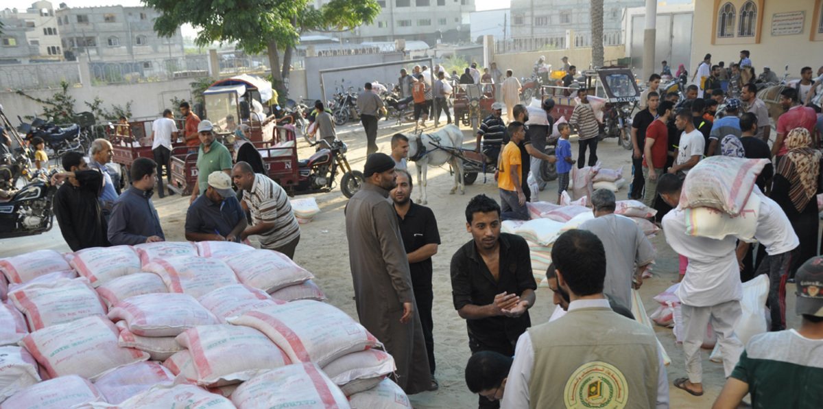 أحكام زكاة الفطر ومقدارها نقدًا أو من الطعام.. جدل يتجدد مع اقتراب العيد