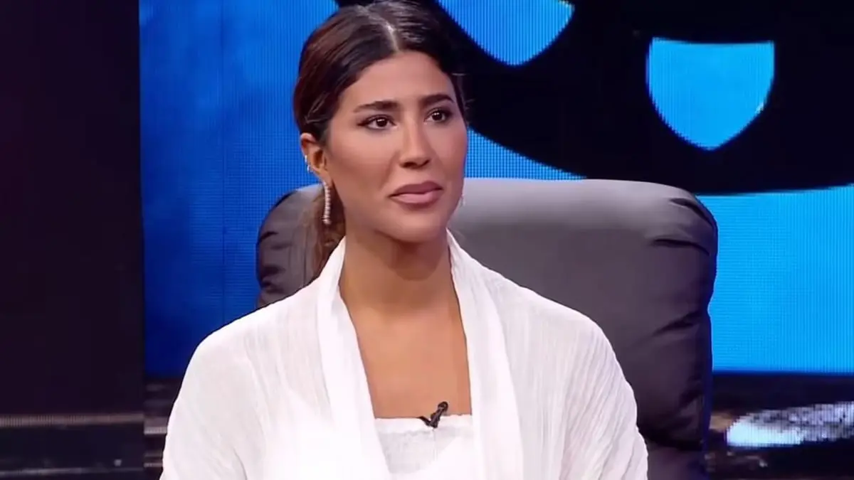 ليلى عبدالله تسخر من منتقدي "مشهد جريء" في "دفعة لندن"