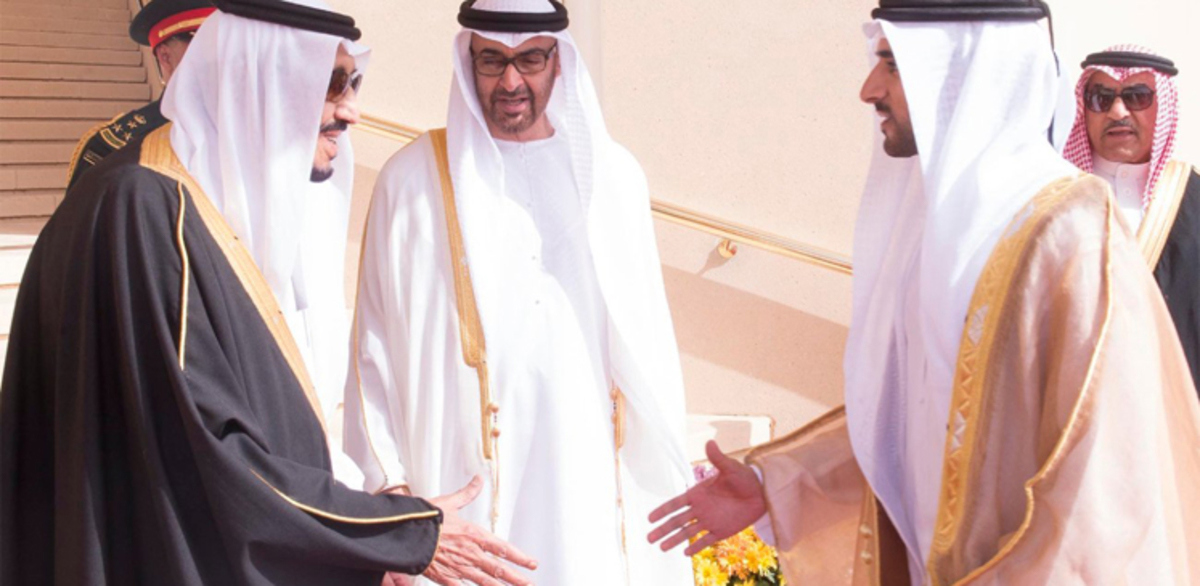 ولي عهد دبي يمتدح الملك سلمان بقصيدة شعرية