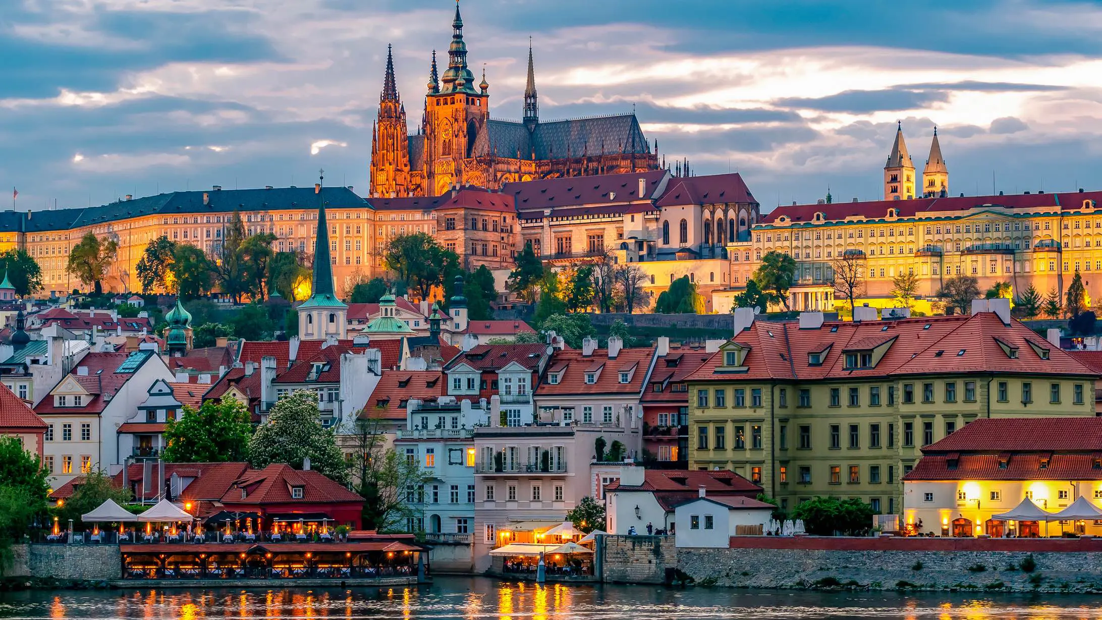 5 معالم ساحرة عليك زيارتها في براغ