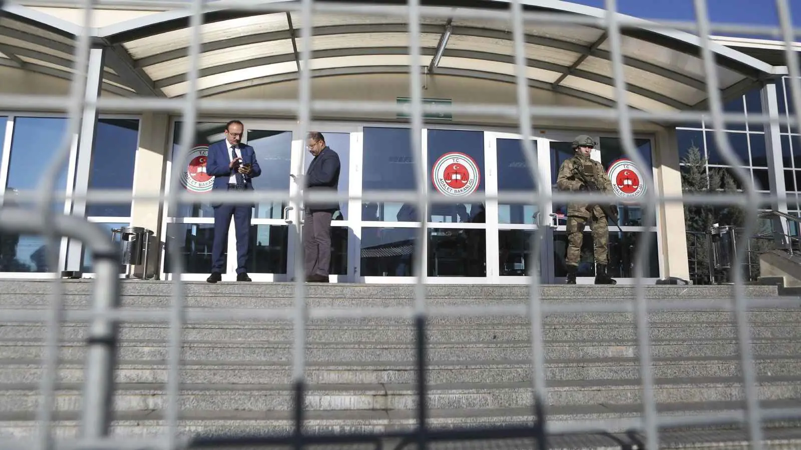 تركيا.. السجن 100 عام بحق شبكة تجسس لصالح الموساد