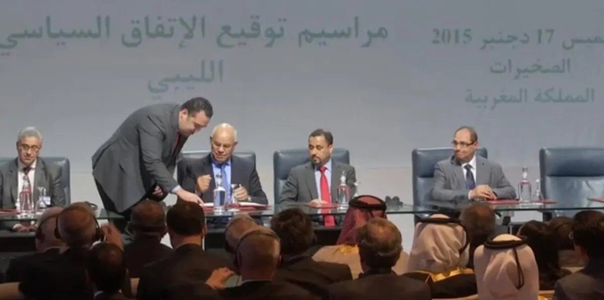 الفرقاء الليبيون يوقعون اتفاقا "تاريخيا" في الصخيرات المغربية
