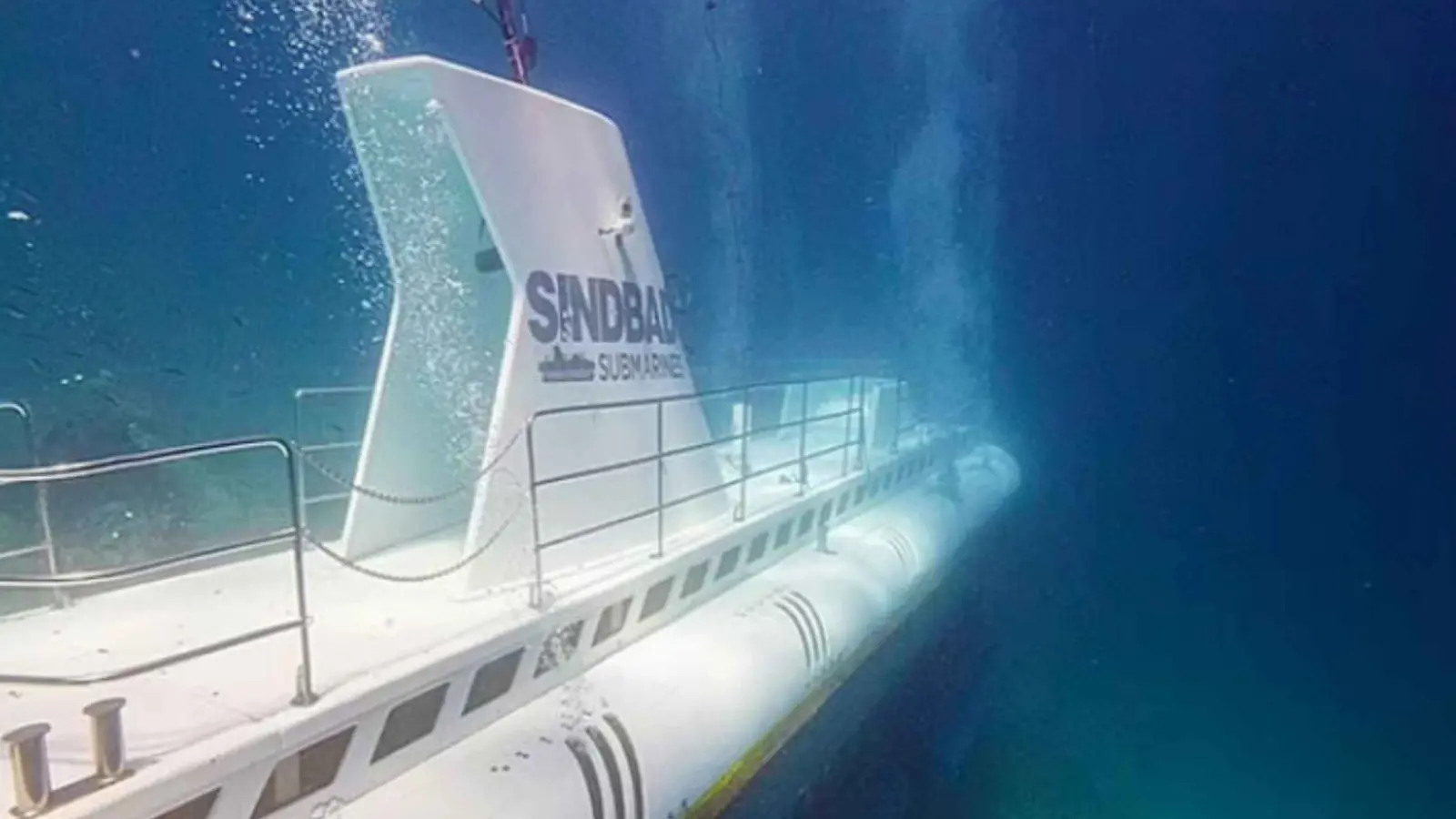 بعد مصرع 6.. إنقاذ 39 سائحًا من حادث غرق "السندباد" في الغردقة