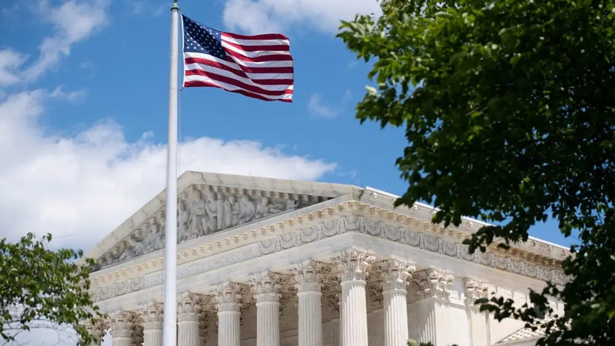 اعتقال مسلح قرب منزل قاض بالمحكمة العليا الأمريكية‎‎