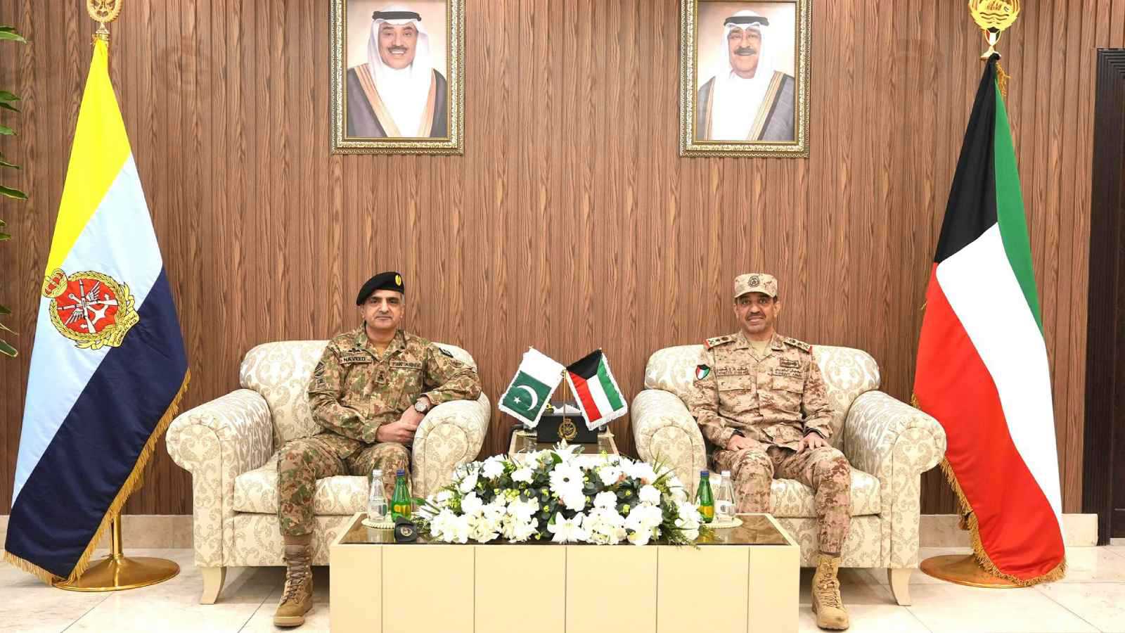 الكويت تستعرض مع باكستان أوجه الدفاع العسكري المشترك