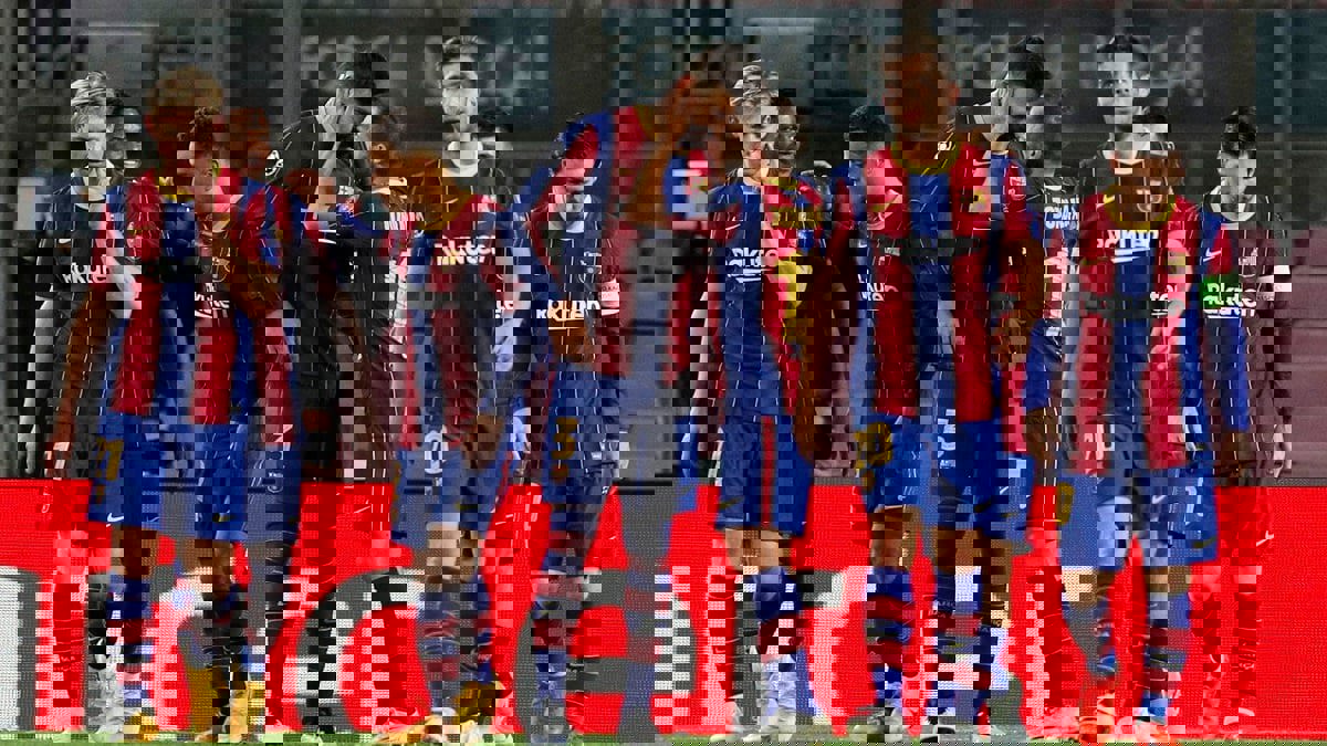 صحيفة: برشلونة ينوي التخلص من 5 لاعبين في يناير