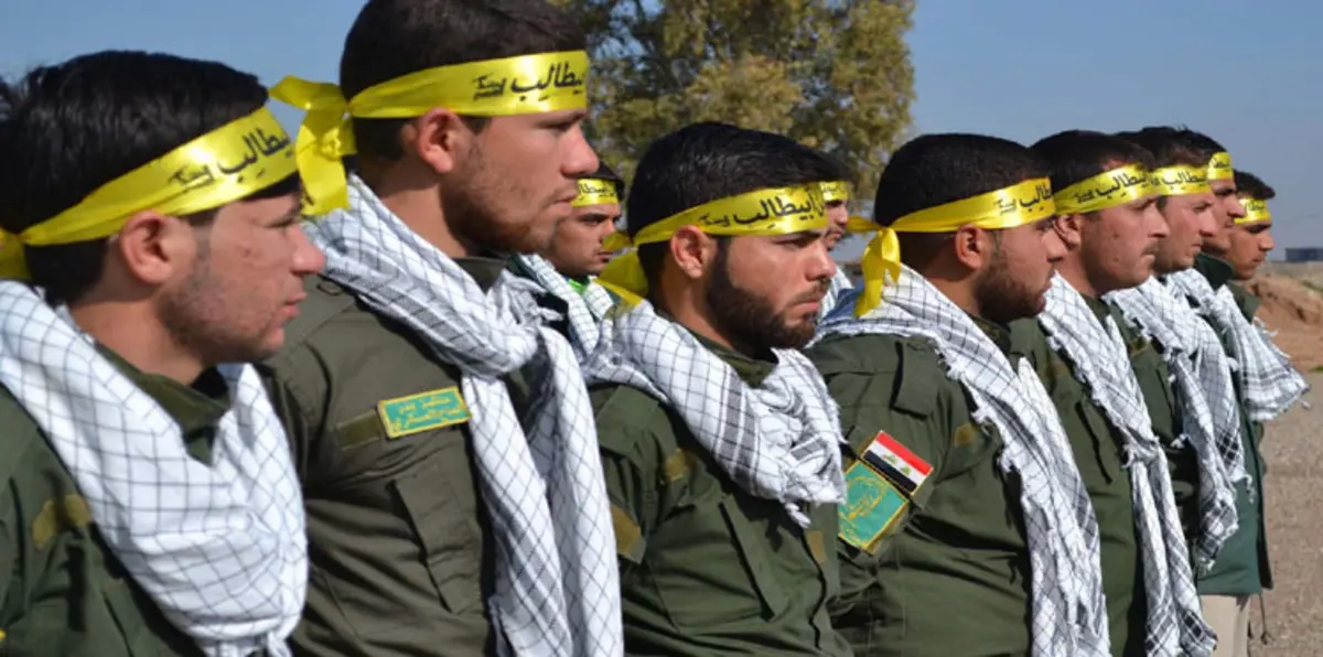 الحشد الشيعي يقصف الفلوجة بصواريخ تحمل صورة نمر النمر (صورة)