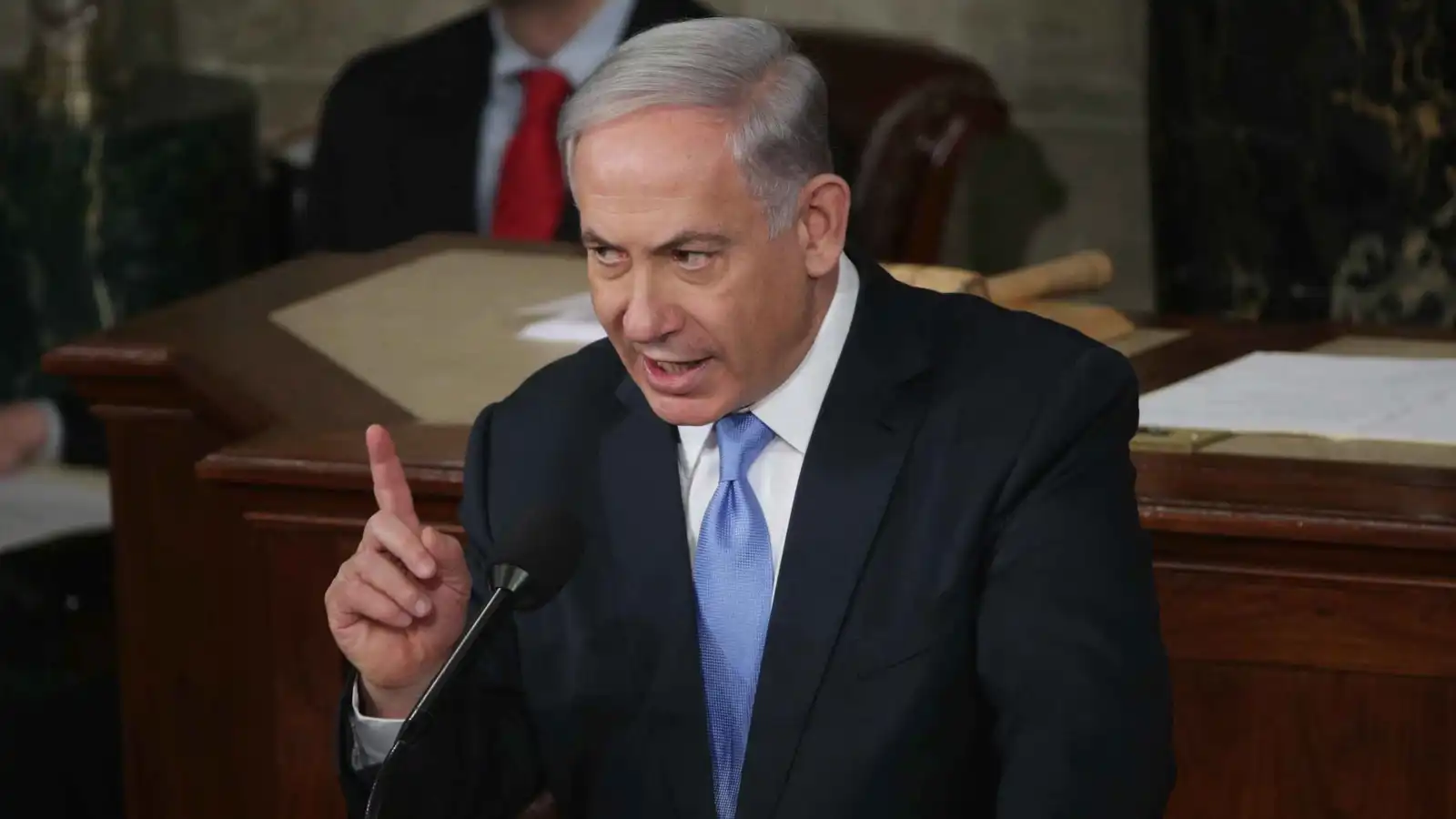 نتنياهو: لن نسمح لحزب الله بإعادة بناء قوته والطبطبائي "كان قاتلاً"