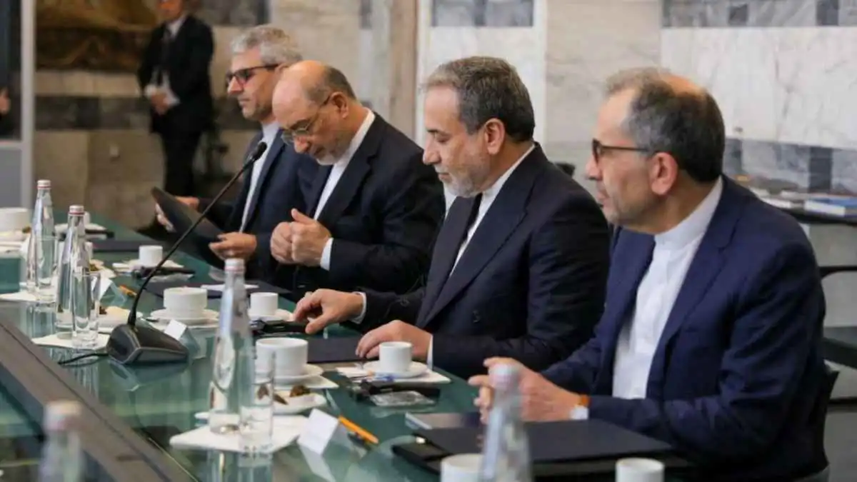 صحيفة عبرية تكشف كواليس مباحثات الغرف المغلقة بين واشنطن وطهران