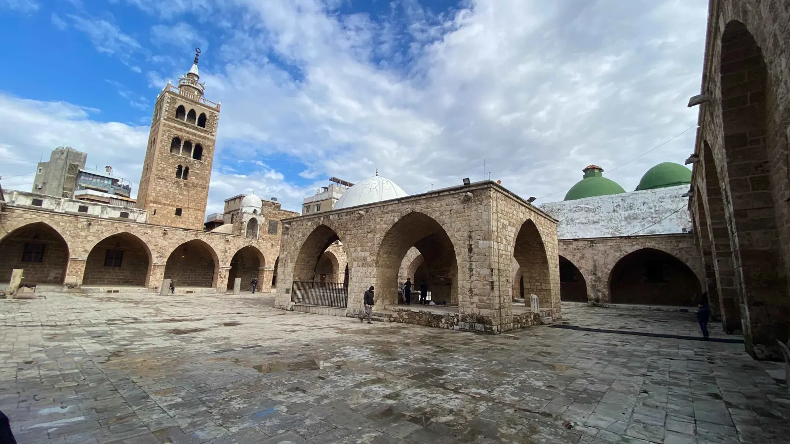 المسجد المنصوري.. قلب مدينة طرابلس النابض منذ 700 عام