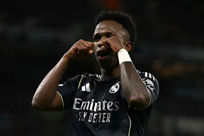 احتفال فينيسيوس جونيور نجم ريال مدريد