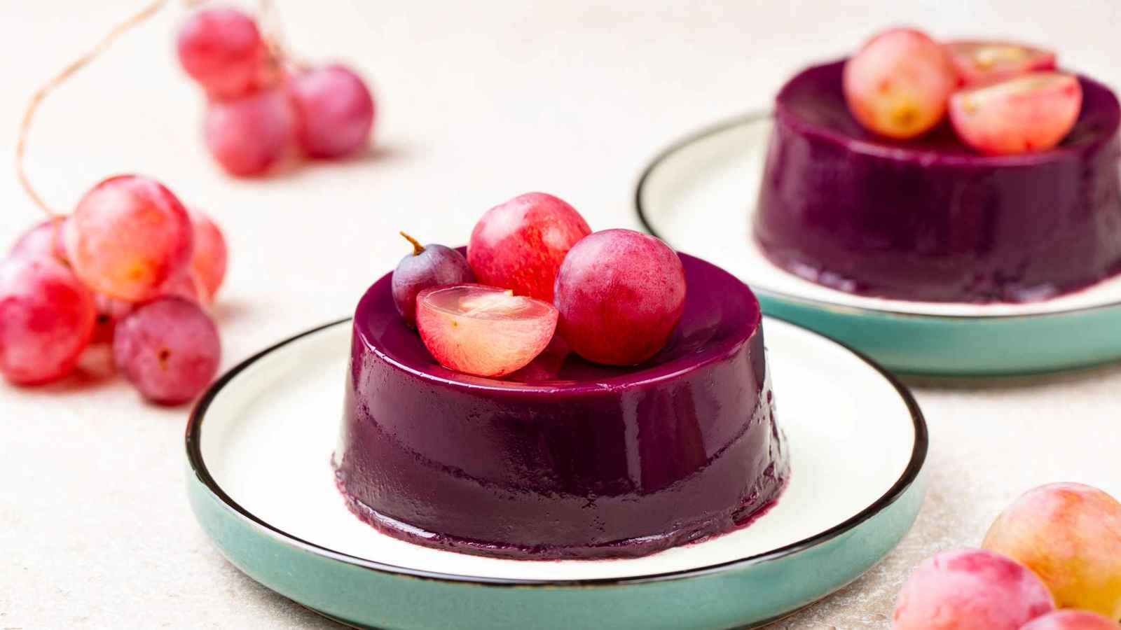 كيف تحول الجيلاتين من حلوى طفولية إلى "سر صحي منعش"؟