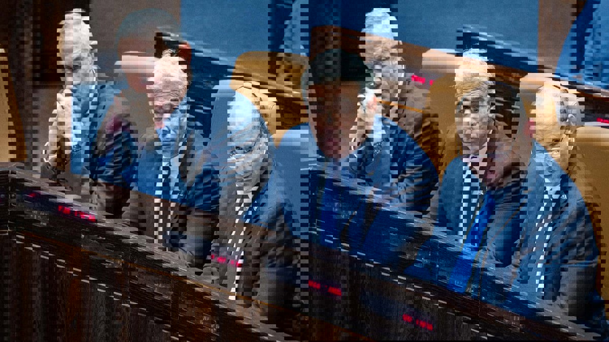 أسبوع "مصيري" أمام الائتلاف الحكومي الإسرائيلي