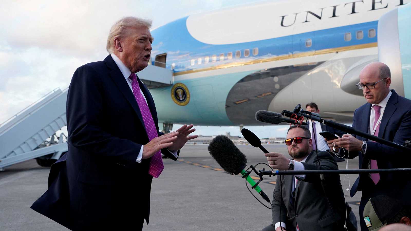 بعد رفض صفقة "توماهوك".. تحذير ناري من ترامب لزيلينسكي وبوتين (فيديو)