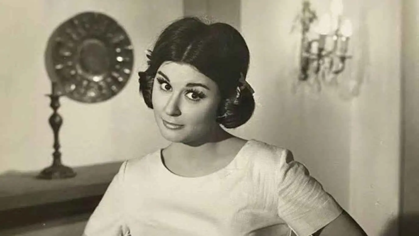 إجهاض متكرر وزيجات فاشلة.. ما سر تعاسة "السندريلا"؟