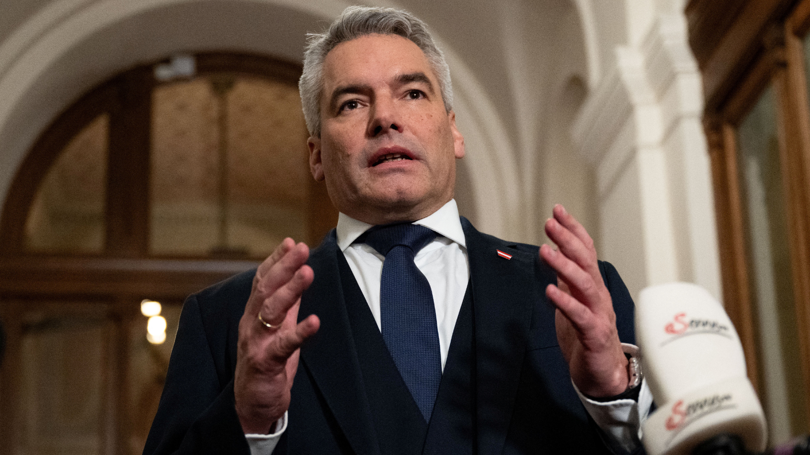 مستشار النمسا يستقيل بعد انهيار تشكيل حكومة ائتلافية