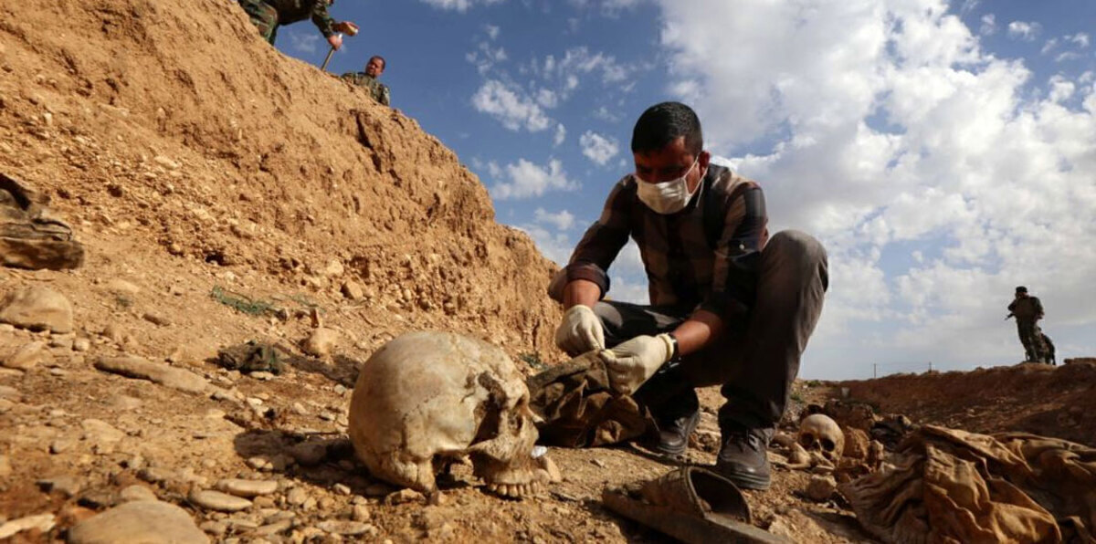 القوات العراقية تعلن العثور على مقبرة جماعية جنوب الموصل‎