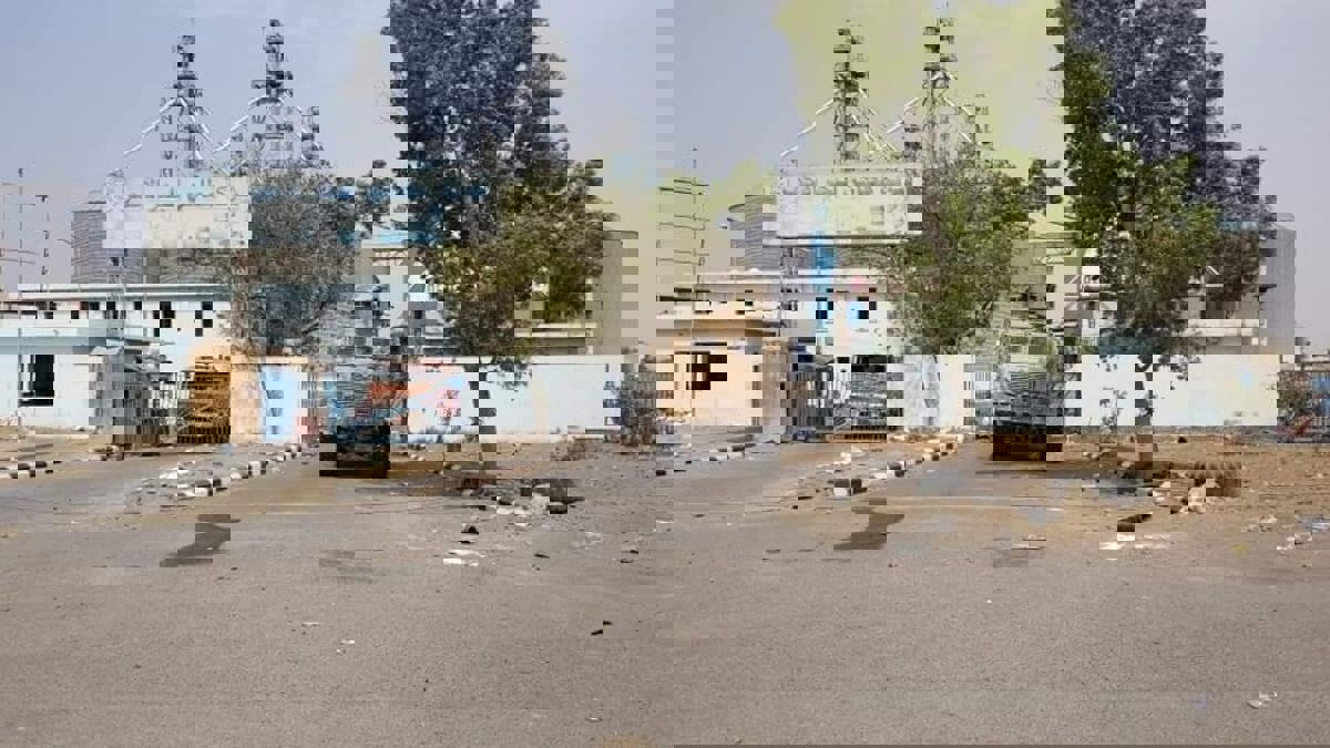 مصادر: الحوثيون يمنعون الأمم المتحدة من الوصول لمطاحن الحديدة