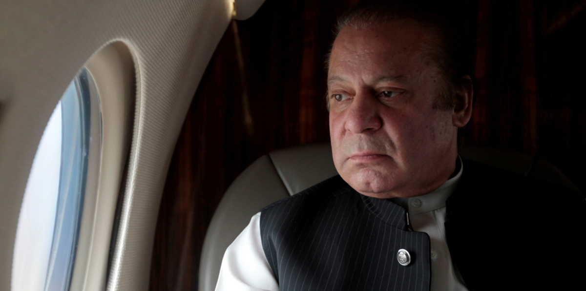 نواز شريف: سأعود إلى باكستان وأترك زوجتي في رعاية الله