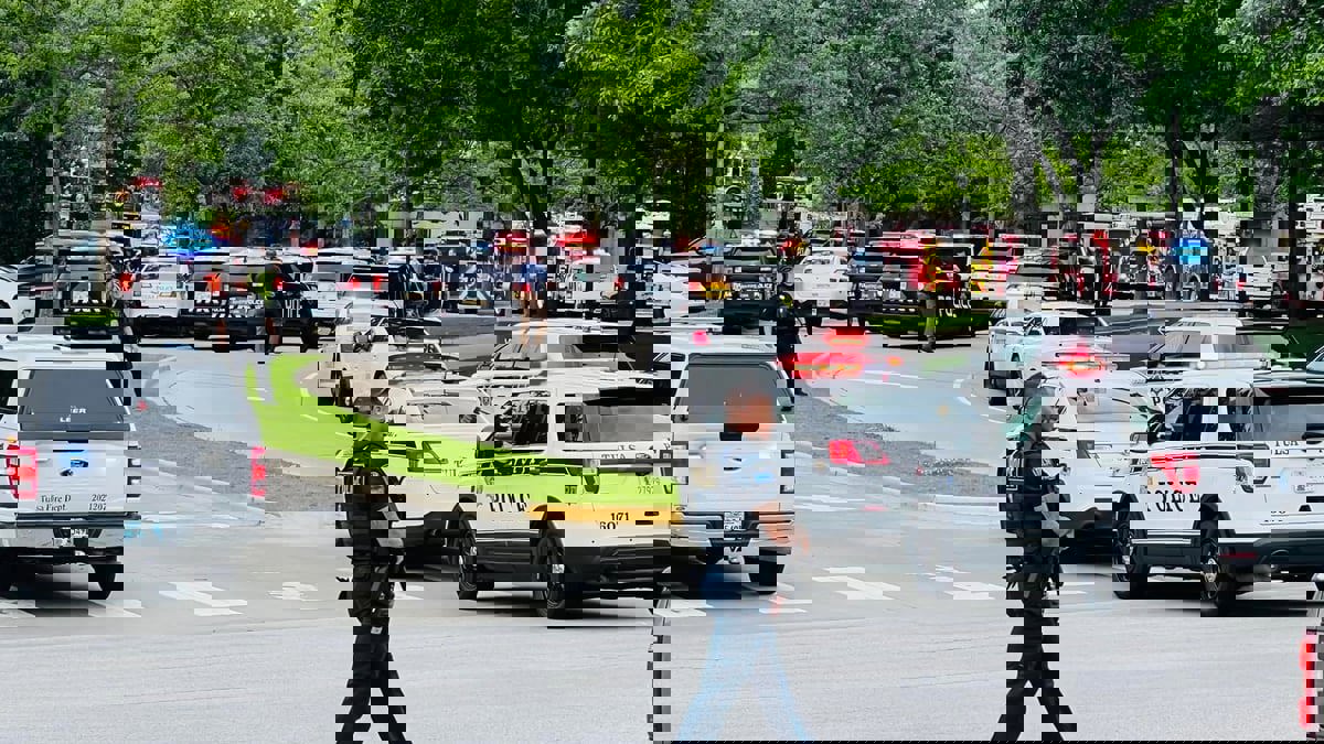 طفل بعمر 6 سنوات يطلق النار على معلمته بولاية فرجينيا

