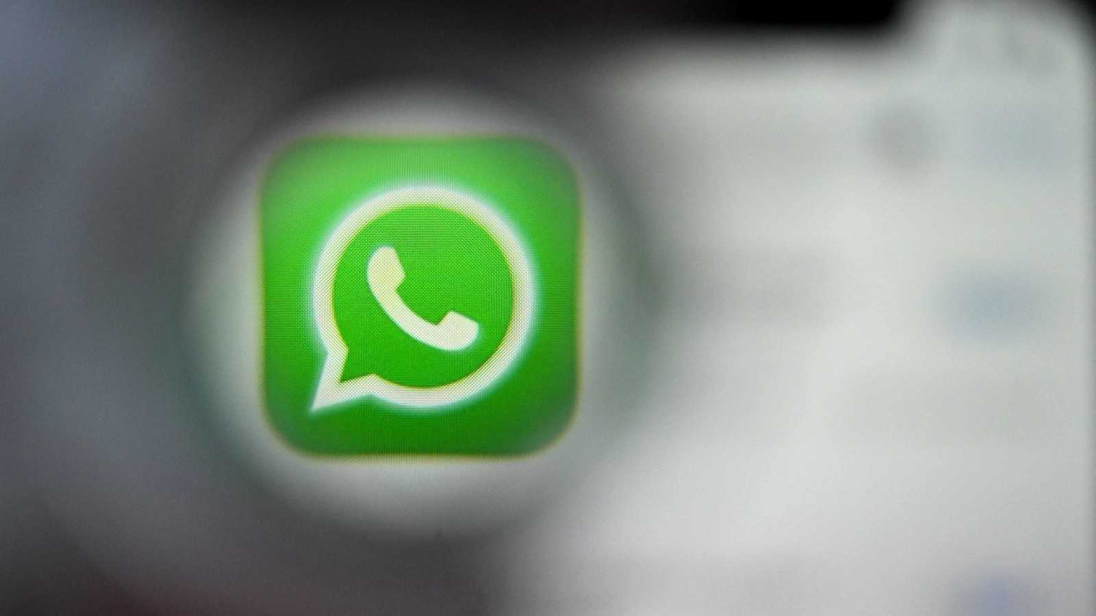 من مجموعات "واتساب" غامضة.. إيران تخترق هواتف دبلوماسيين إسرائيليين