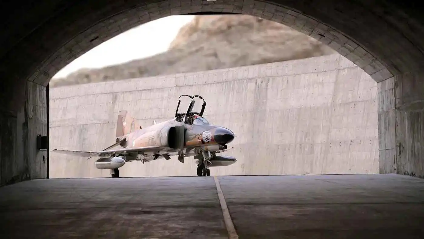 ضربة صامتة تكشفها الأقمار.. قصف قاعدة "النسر 44" الإيرانية تحت الأرض