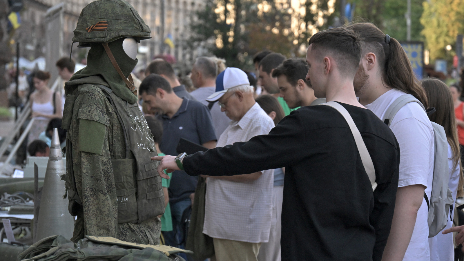 خسائرها تتفاقم.. أوكرانيا تدفع أطفالها إلى خطوط القتال مع روسيا