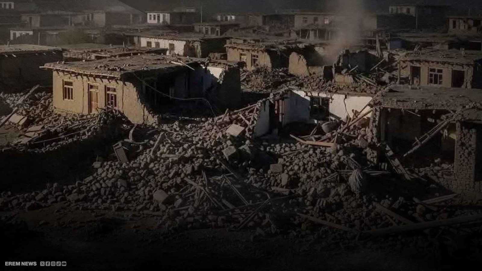 دمر قرى بأكملها.. زلزال عنيف يتسبب بكارثة في أفغانستان (فيديو إرم)