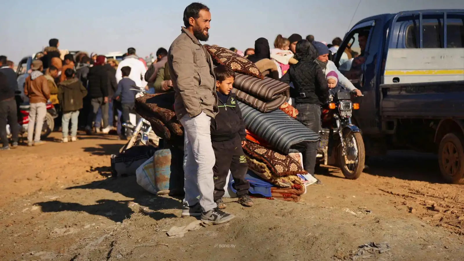 دمشق تتهم "قسد" بعرقلة خروج المدنيين عبر الممر الإنساني في حميمة