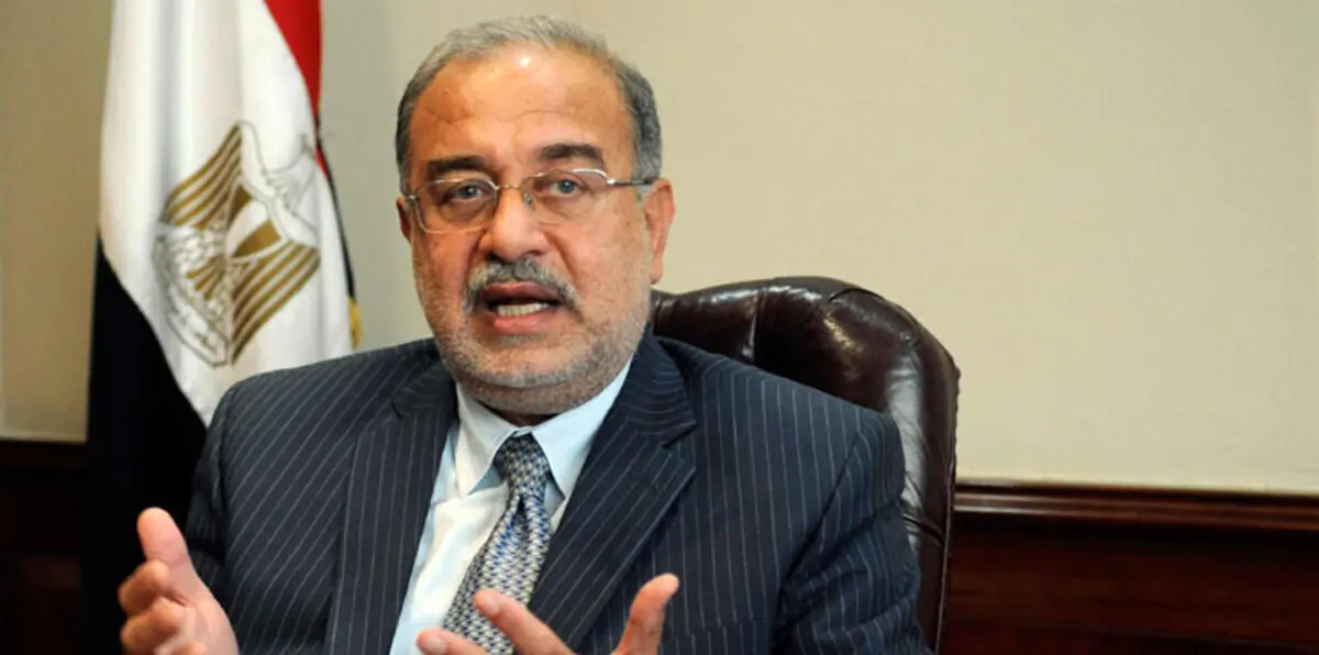 عجز الموازنة.. صداع في رأس الحكومة المصرية