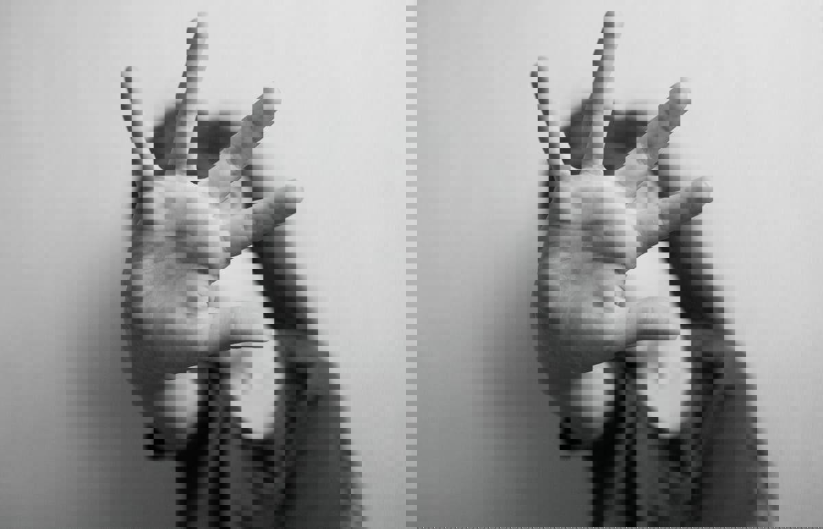 تعرضت لتعذيب وحشي.. وفاة مأساوية لطفلة ليبية