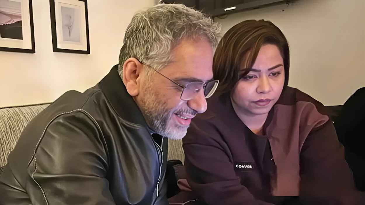 بعد منعها..  شيرين تدخل "عين الحلوة" وتلتقي فضل شاكر