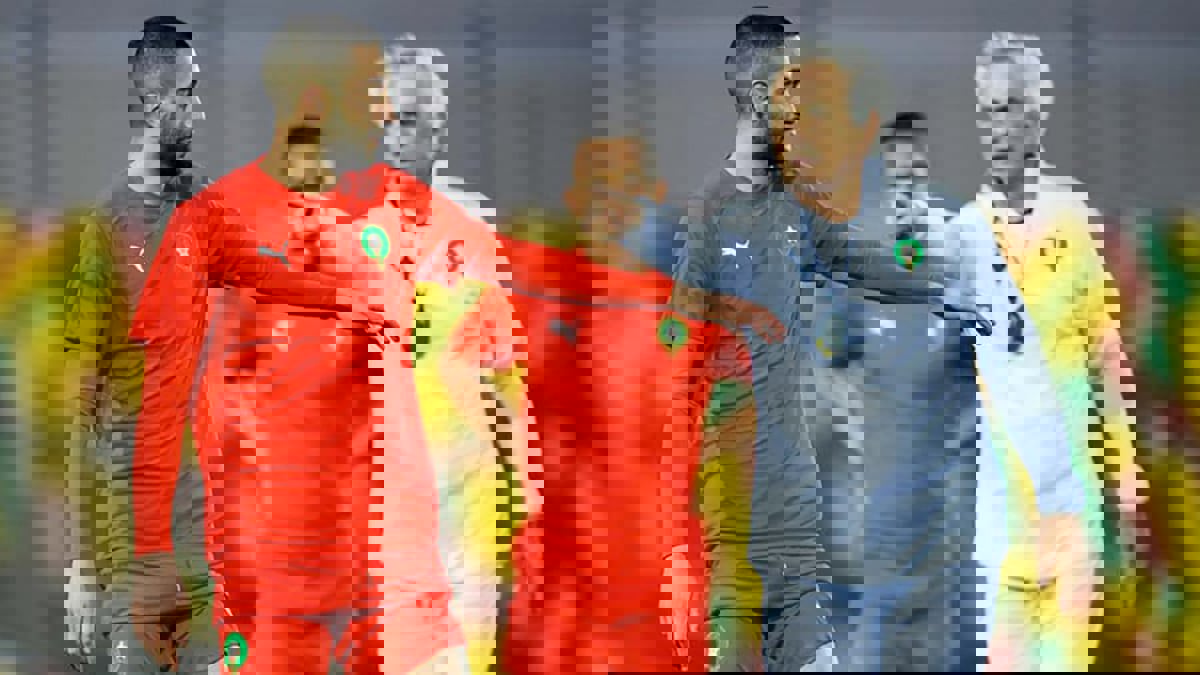 تقرير: فوزي لقجع يقترب من إنهاء خلاف وحيد خليلوزيتش وحكيم زياش