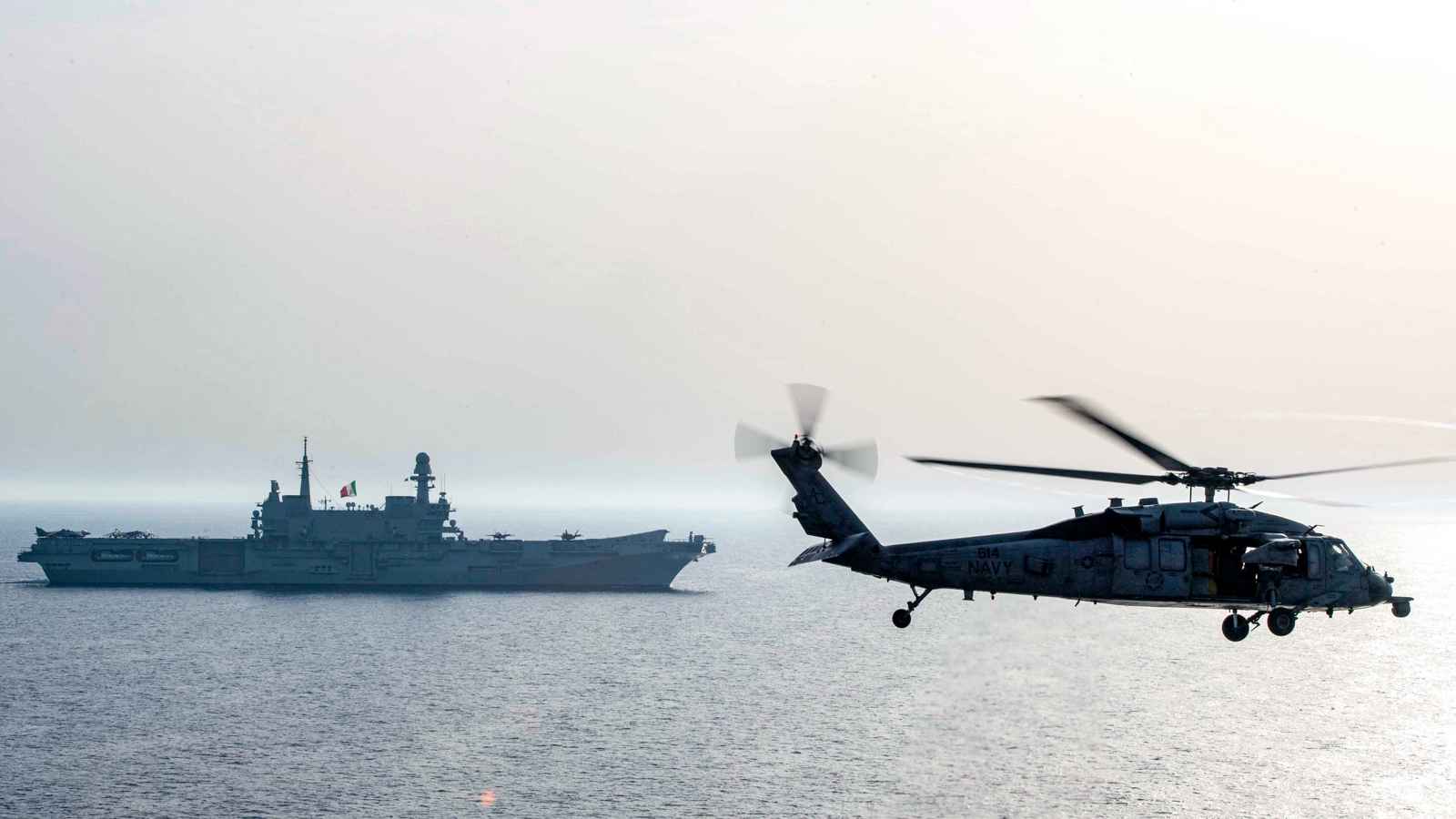 اليمن.. مصرع طالبتين في تدافع بسبب غارة على معسكر حوثي